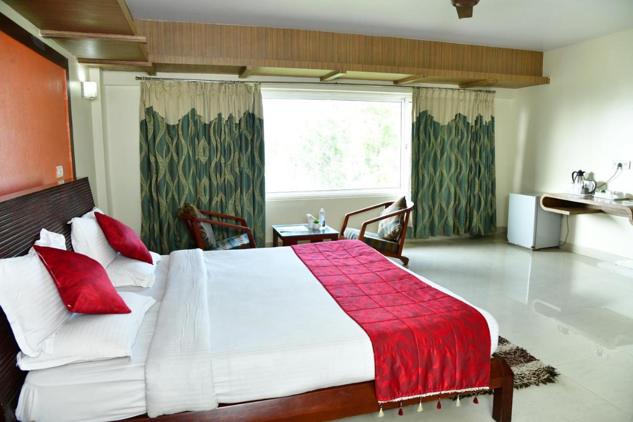 Kstdc Hotel Mayura Valley View Madikeri Kültér fotó